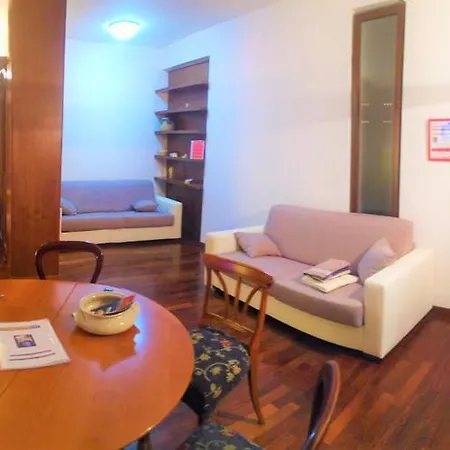 Apartment Appartamento Turistico Laura Rome