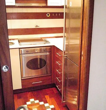 Appartamento Turistico Laura Apartment