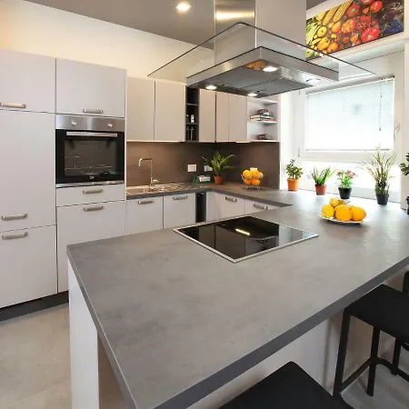 Appartamento Turistico Laura * Rome